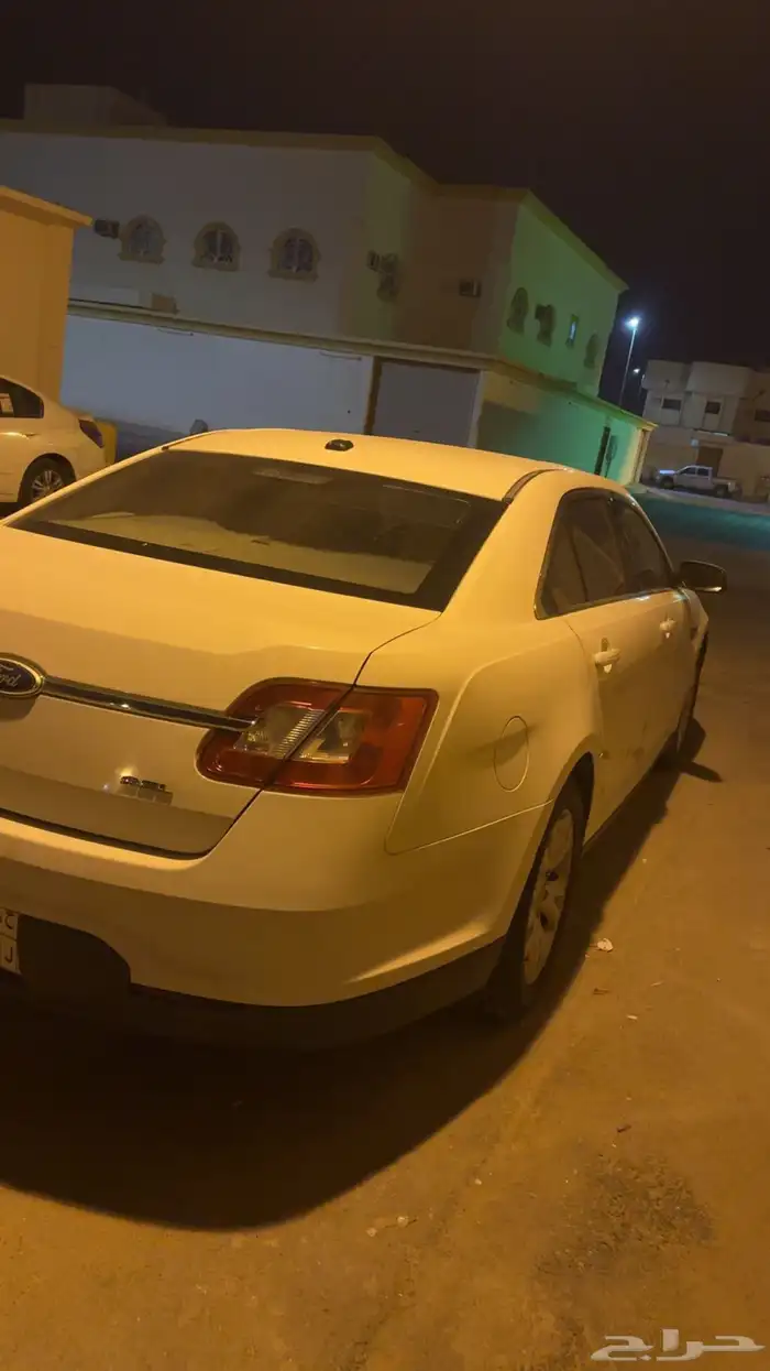 فورد تورس أمريكي موديل 2011 33