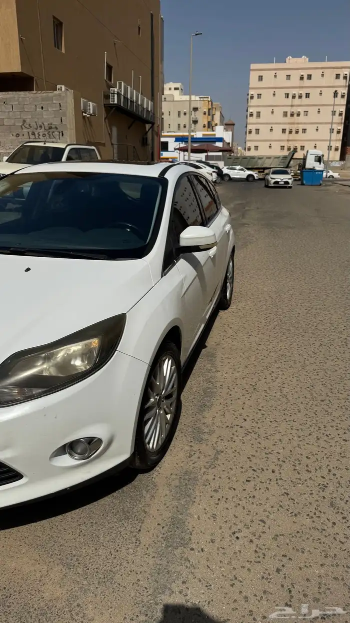 فورد فوكس هتشباك2014 9