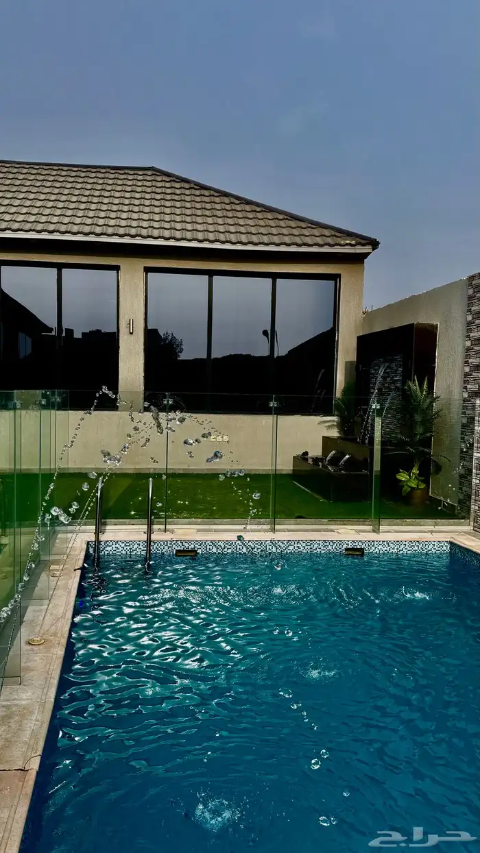 استراحه ف الحرزات قسميننن عرض 600 للقسم 1