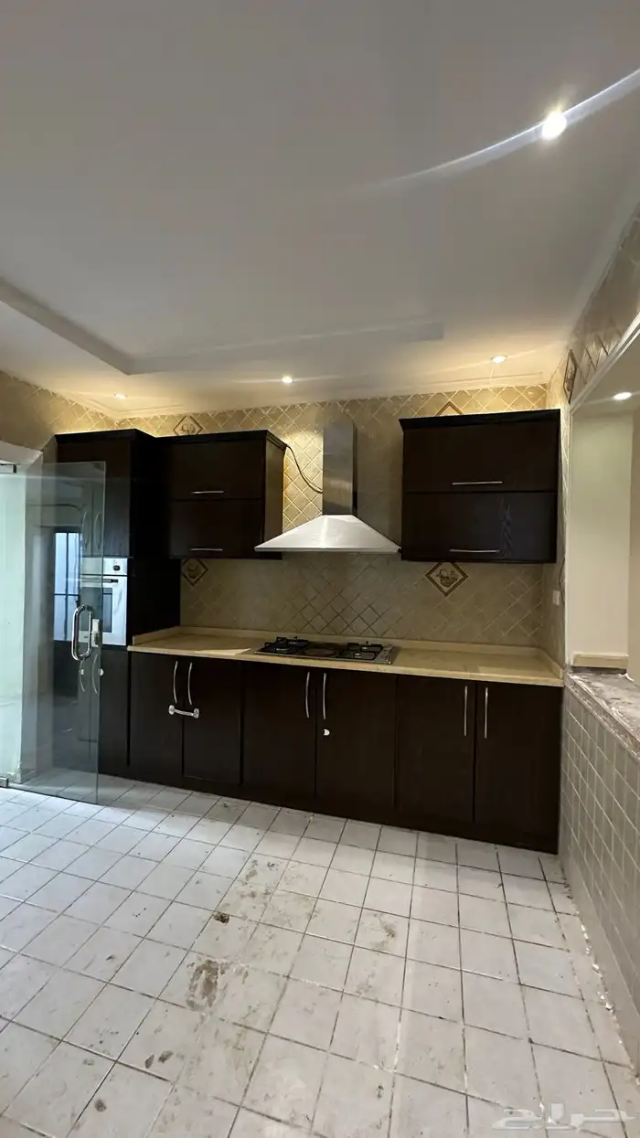 فيلا دوبلكس للبيع بحي المرجان مساحة 277متر شارعين 5