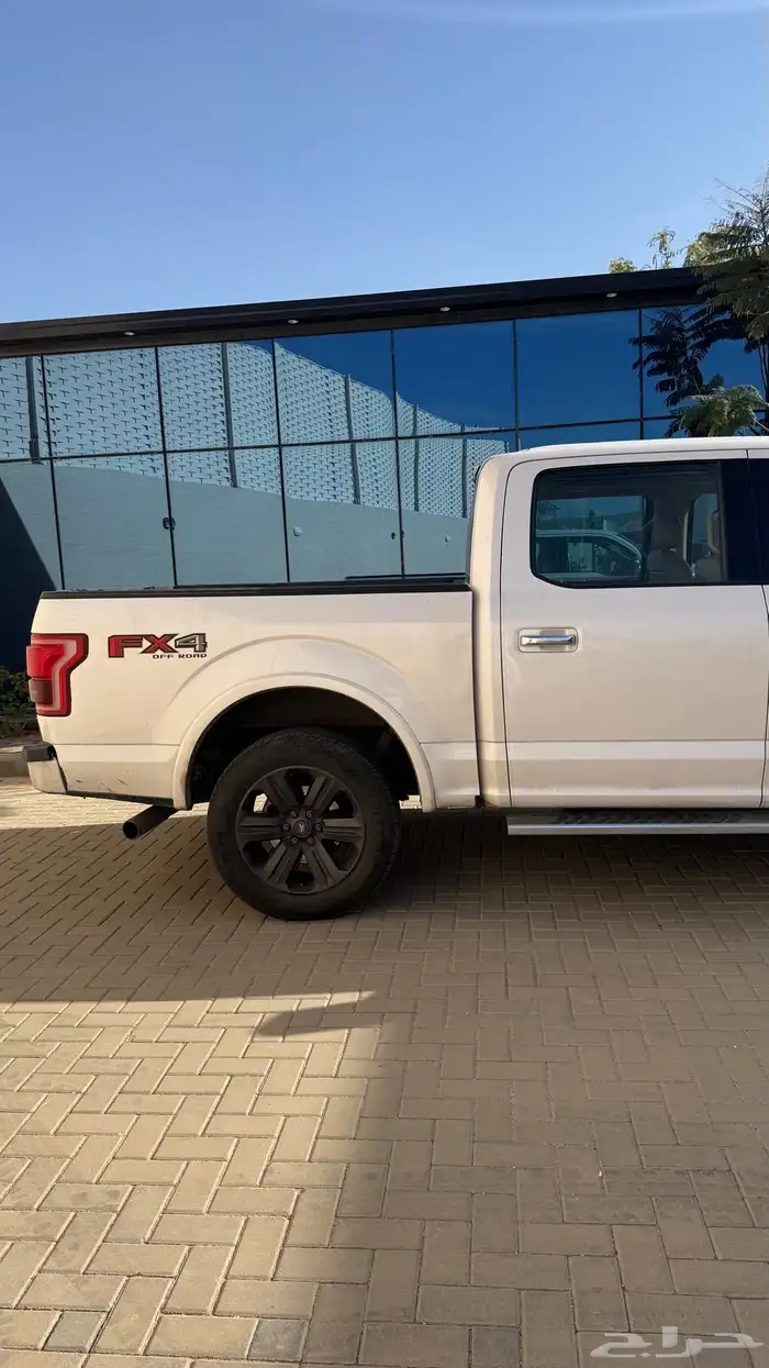 فورد f150 موديل 2019 فل كامل لاريت اللون أبيض 1