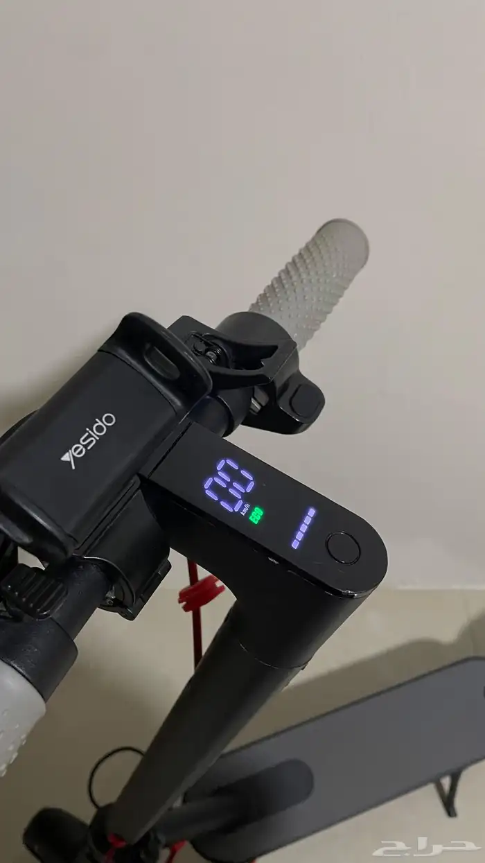 سكوتر كهربائي ب 650 2