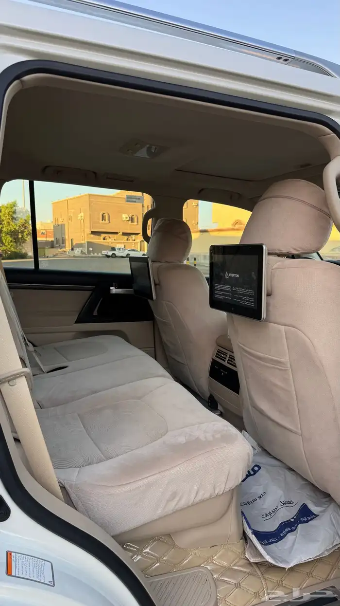 لاند كروزر Gxr فئة تورينق 8