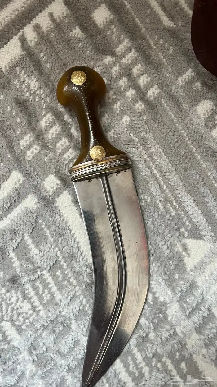 جنبية للبيع كفو 1