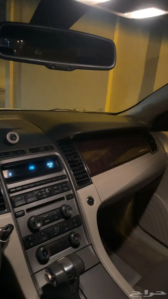 فورد تورس أمريكي موديل 2011 26