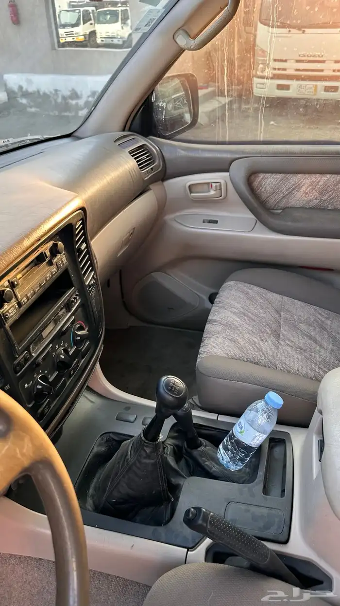 لاندكروزر 99 مكيفين وثلاجه 7