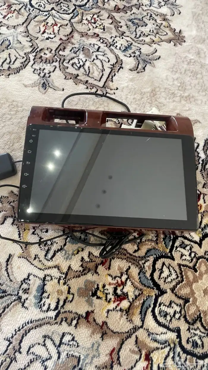 شاشة مع ديكور شاص 0