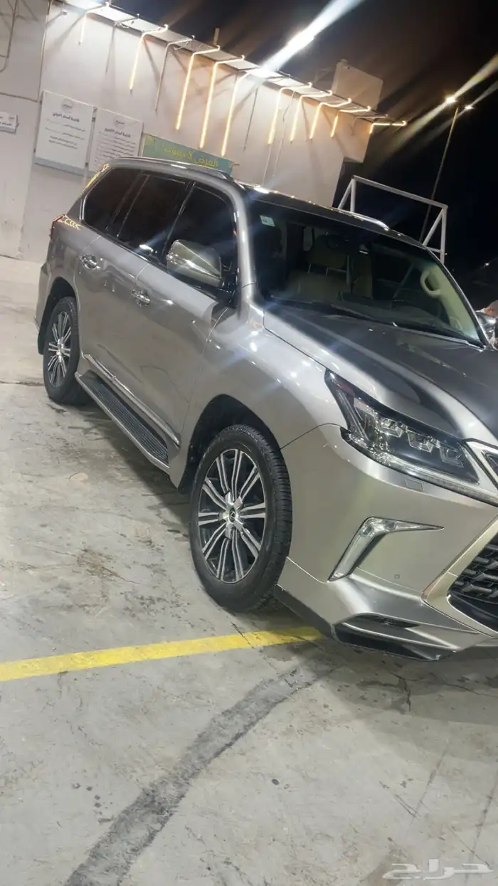 لكزس LX570 الموديل 2016 0