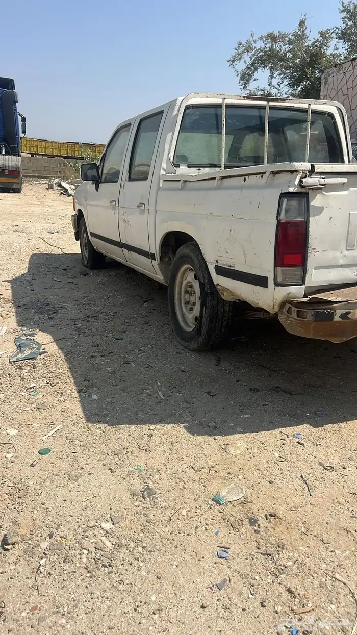 نيسان غمارتين 1992 1