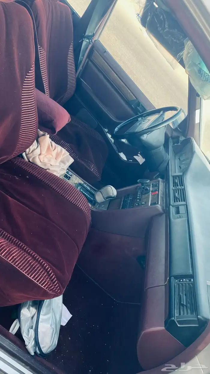 مرسيدس حجم300-5سلندر-تيربو ديزل موديل1991 10