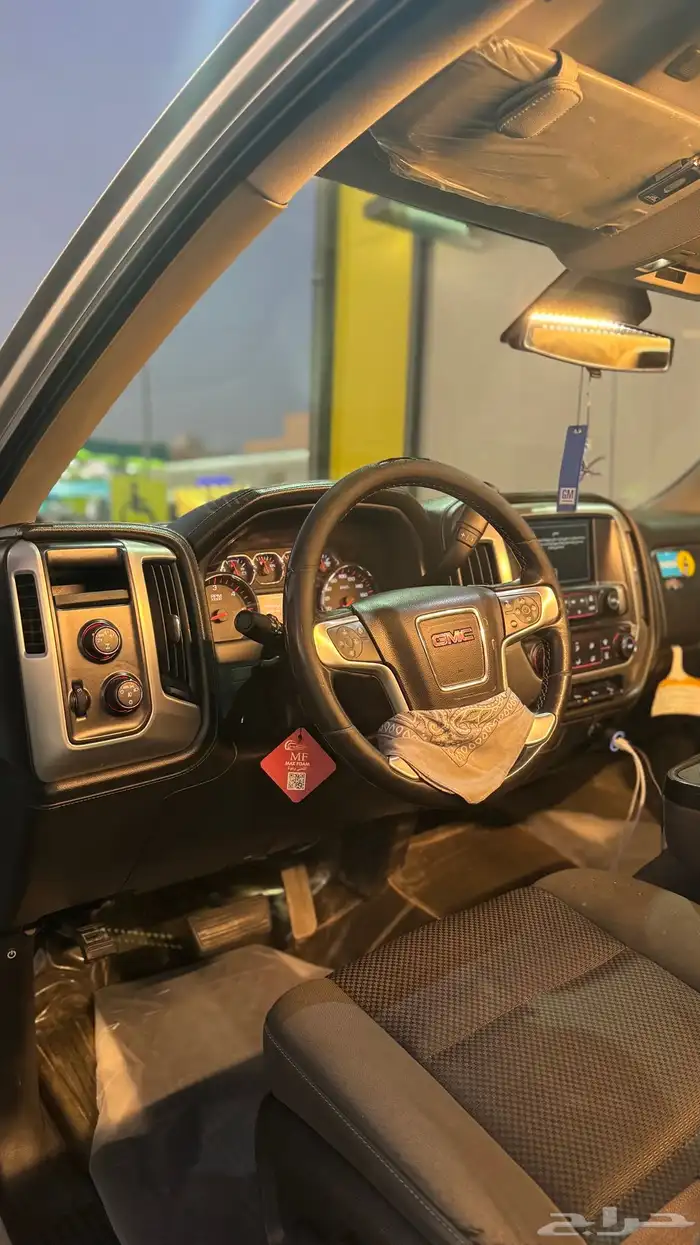 للبيع جي ام سي سييرا موديل 2016 فل كامل Z71 دبل 4X4 23