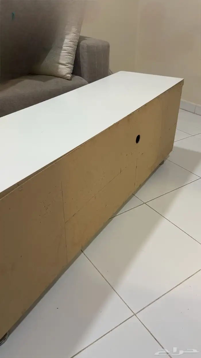 طوالة تلفزيون ابيض 0