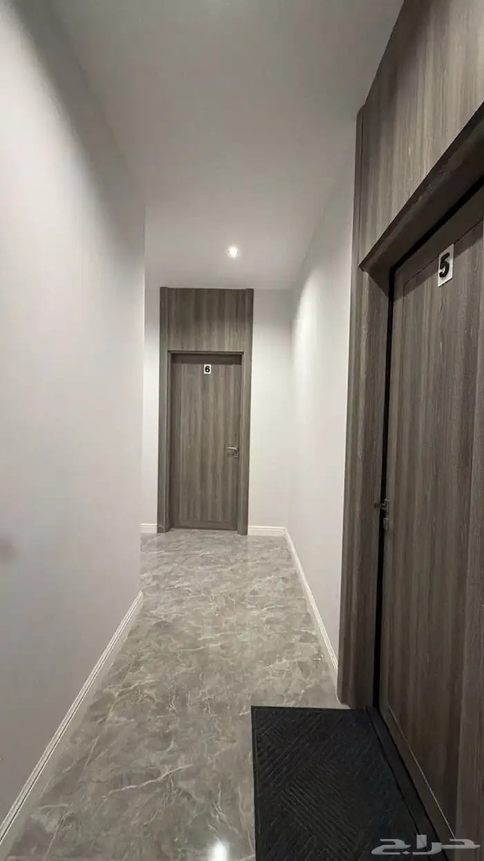 شقة مؤثثة للإيجار بالراكة الجنوبية غرفه وصالة 1