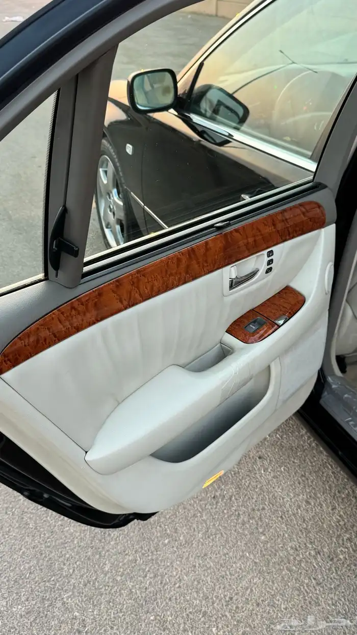 للبيع لكزس 430 2005 شد بلد لوحات خليجيه ( دبي ). 16