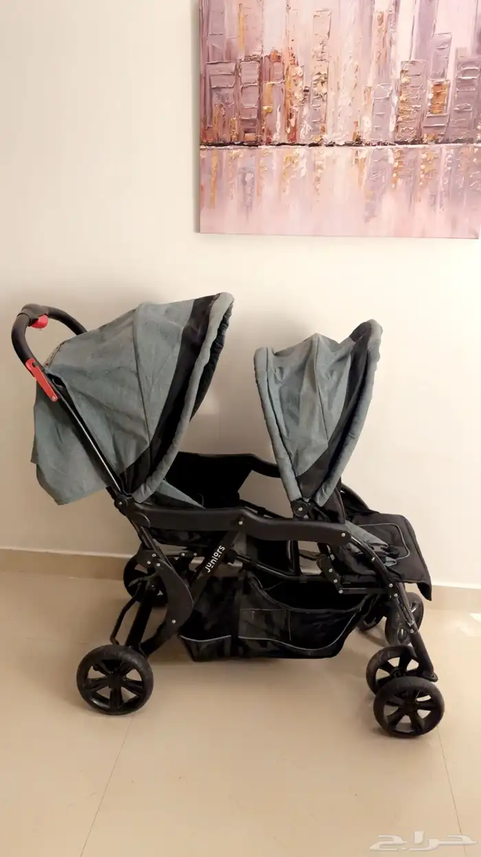 عربيه اطفال دورين   نظيفه جدا ولايوجد بها عيوب 1