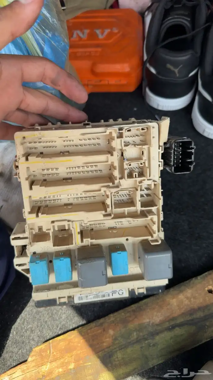 قطع غيار افالون 2005 4