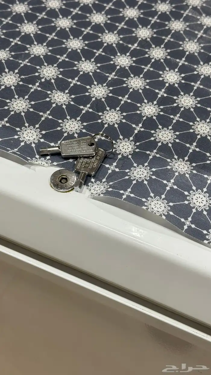 للبيع فريزر اثنين 2