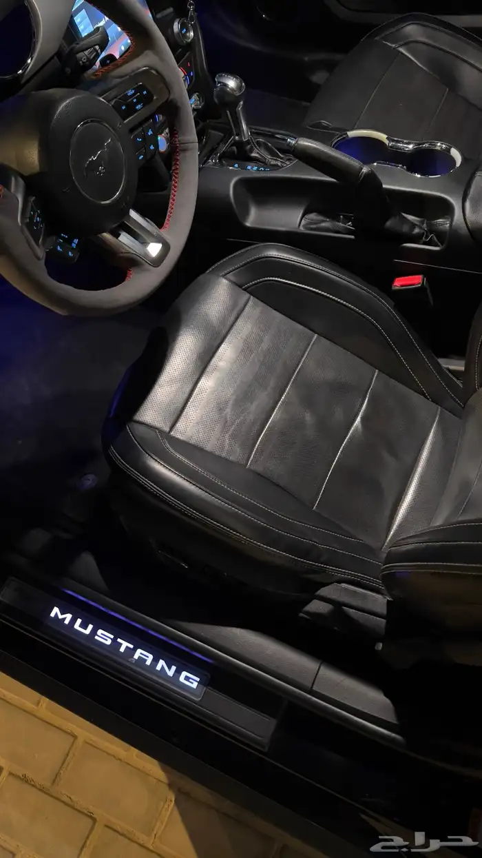 فورد موستنج V8 (لوحات دبي) 27
