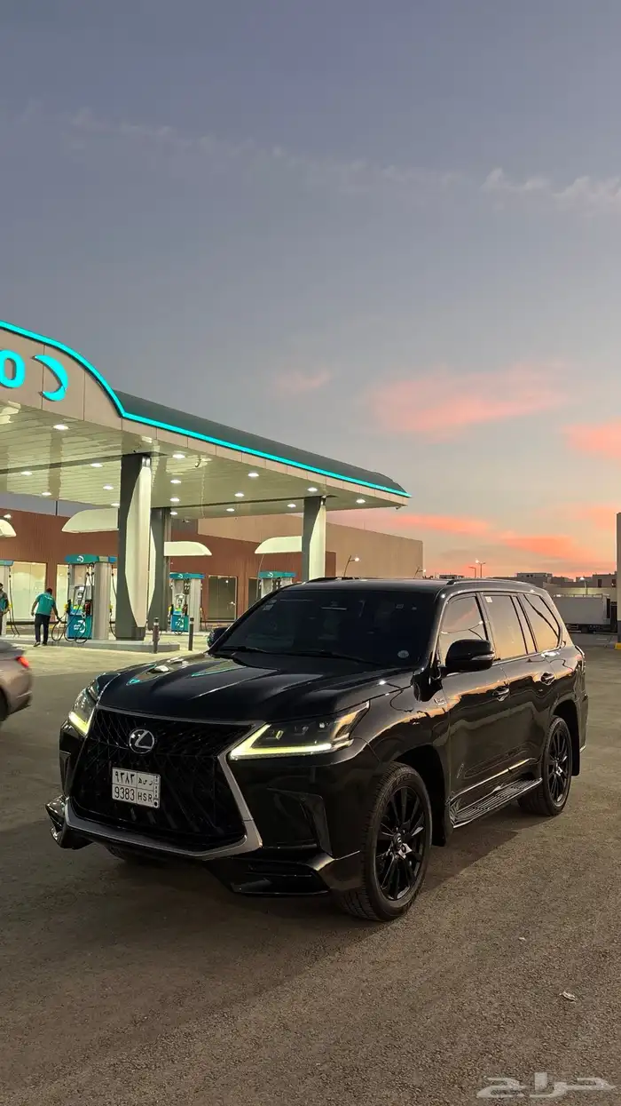 جيب لكزس للبيع 4