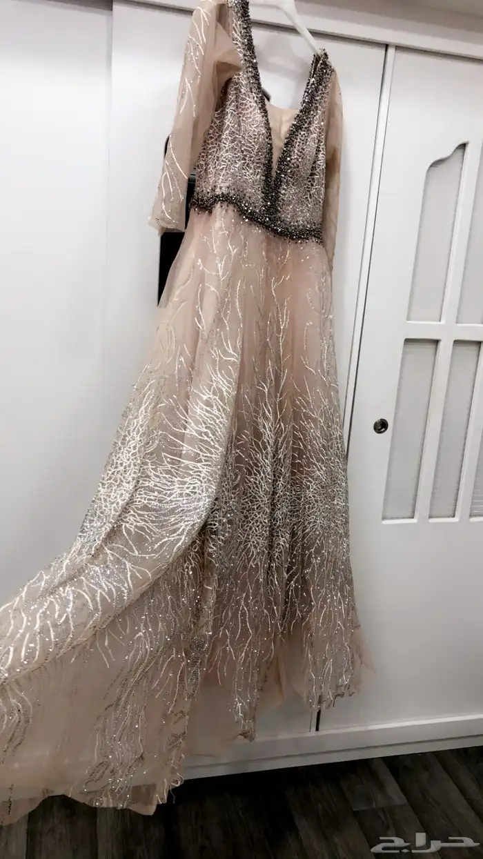 فستان لم يتم لبسه 1