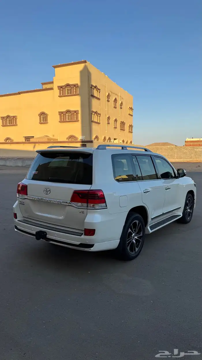 لاند كروزر Gxr فئة تورينق 6