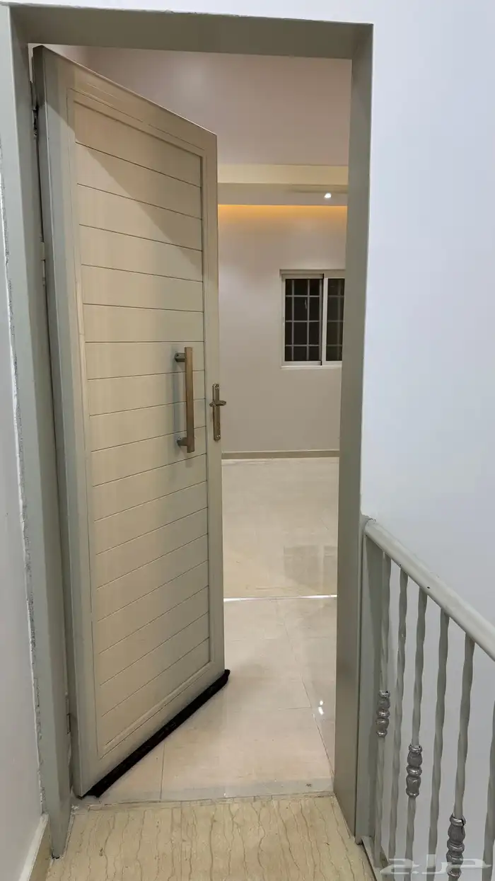 شقة للإيجار بحي البيان 8