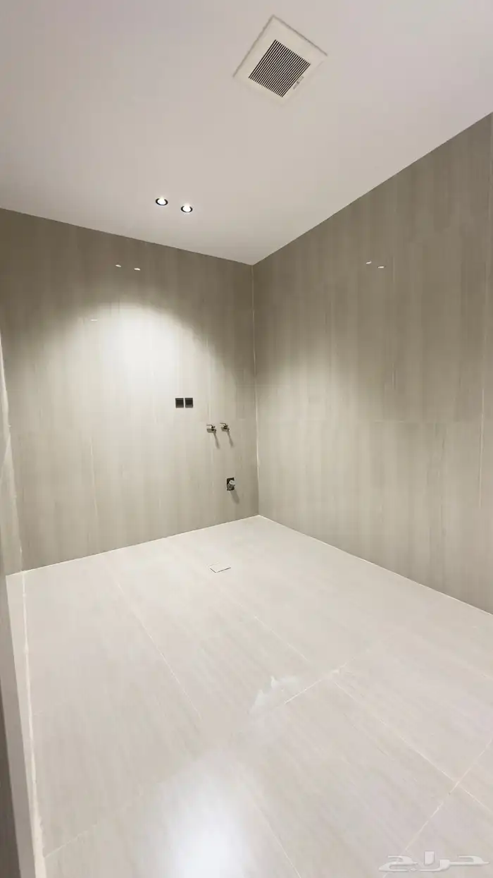 للبيع فيلا منفصله حي أحد 16