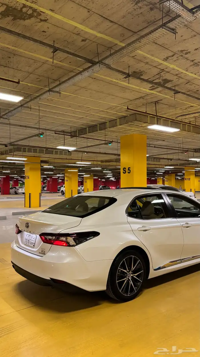 كامري 2022 فل كامل هايبرد 9