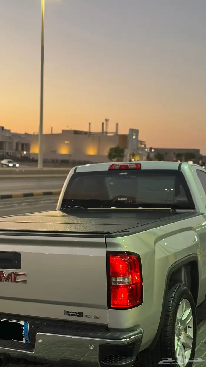 للبيع جي ام سي سييرا موديل 2016 فل كامل Z71 دبل 4X4 14