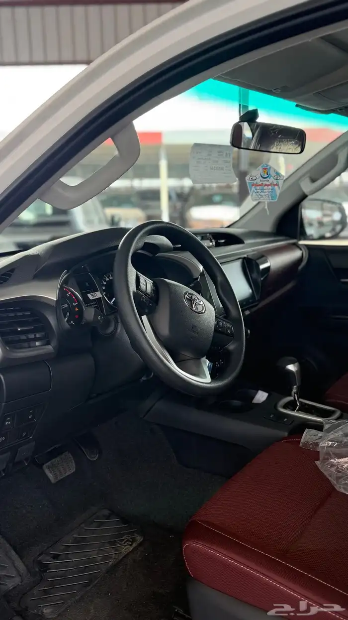 تويوتا هايلكس ديذل فل كامل 2.4 لتر 2025 كاش وتقسيط 9
