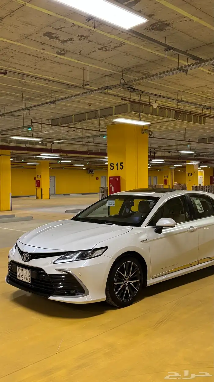 كامري 2022 فل كامل هايبرد 6