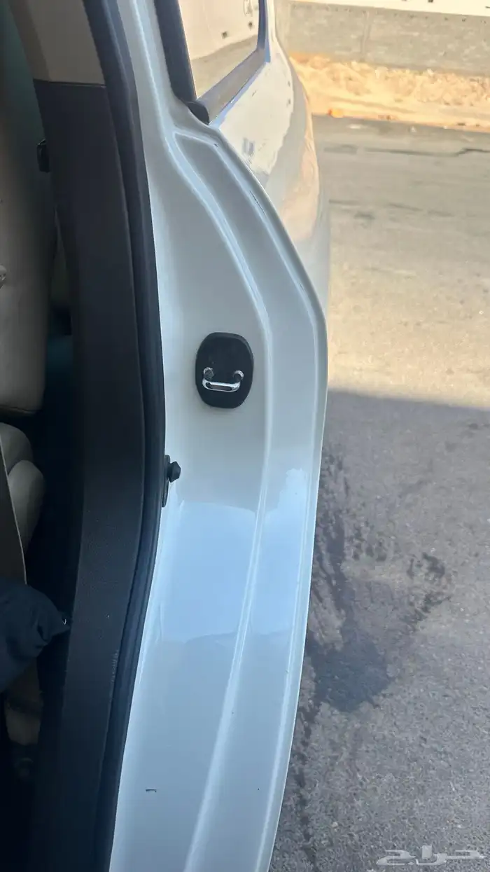 جيب لاندكروزر 10