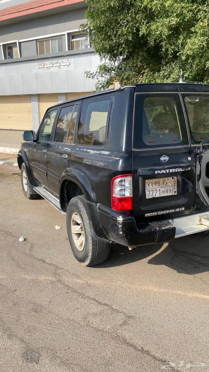 جيب نيسان سوبر سفاري 2000 3