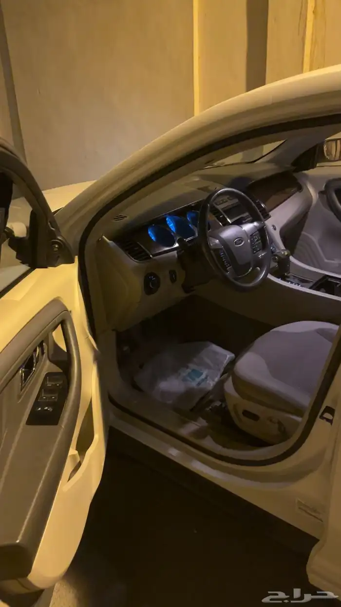 فورد تورس أمريكي موديل 2011 21