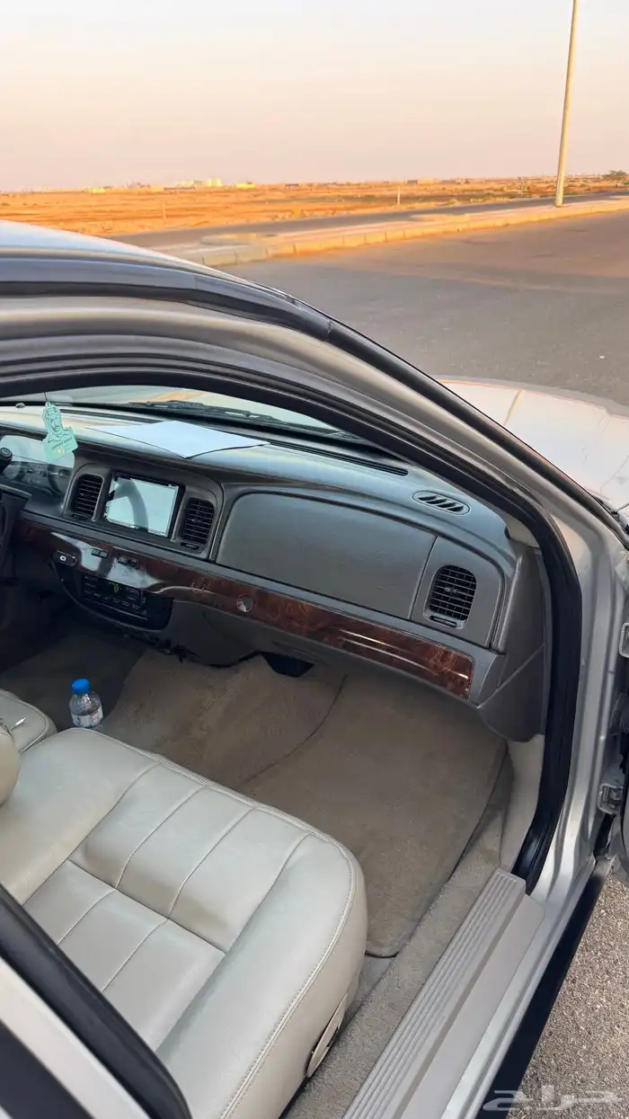 فورد جراند ماركيز 2009 LS 8