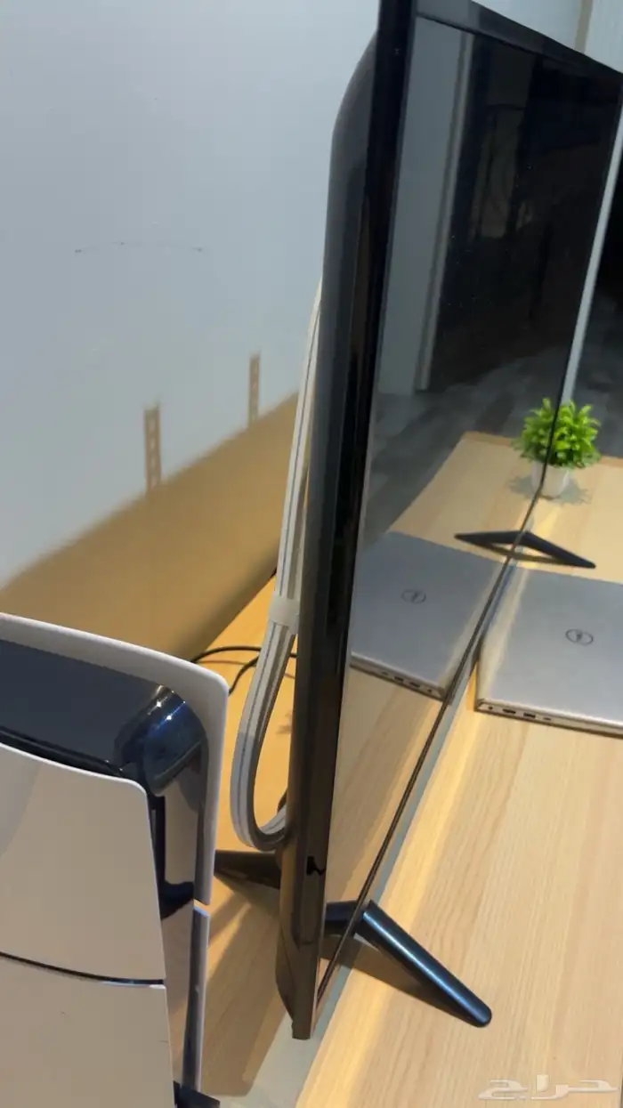 تلفزيون 42بوصه نظيف 2