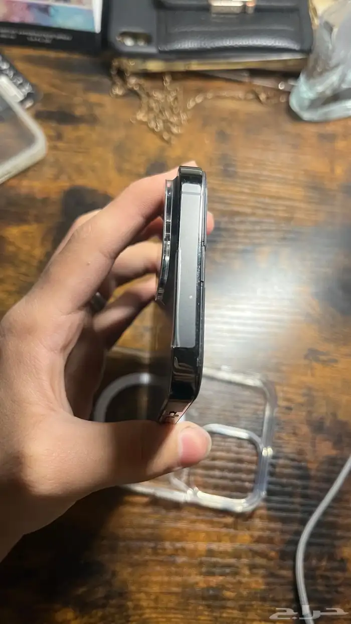 ايفون 13 برو ماكس تم البيع 4