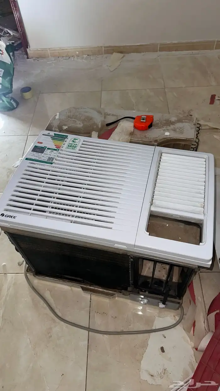 عدد 2 مكيفات شباك جري والزامل نضيفه جدا 0