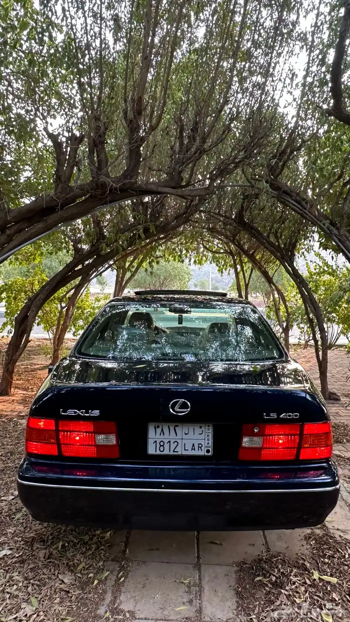 لكزس 1999 26