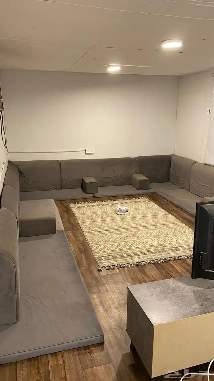 مساند وارضيات ومراكي جلسة نظيفة 7