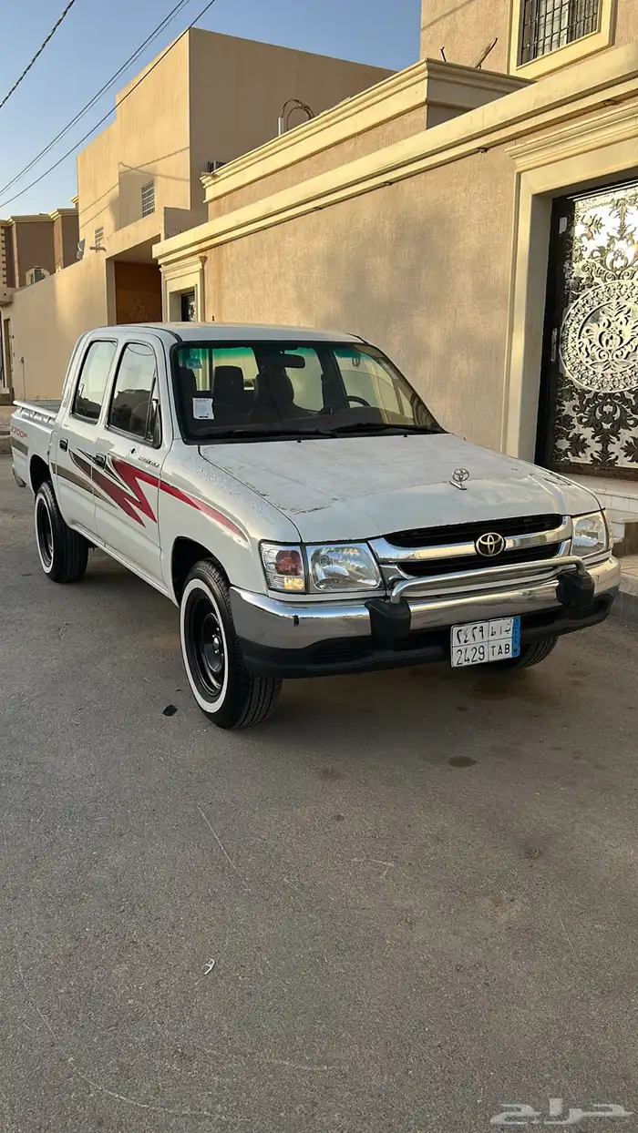 للبيع هايلوكس 2002 خليجي 10