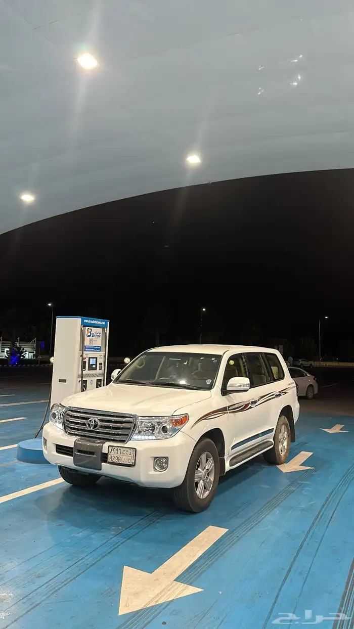 جيب لاندكروزر 2013 GXR 9