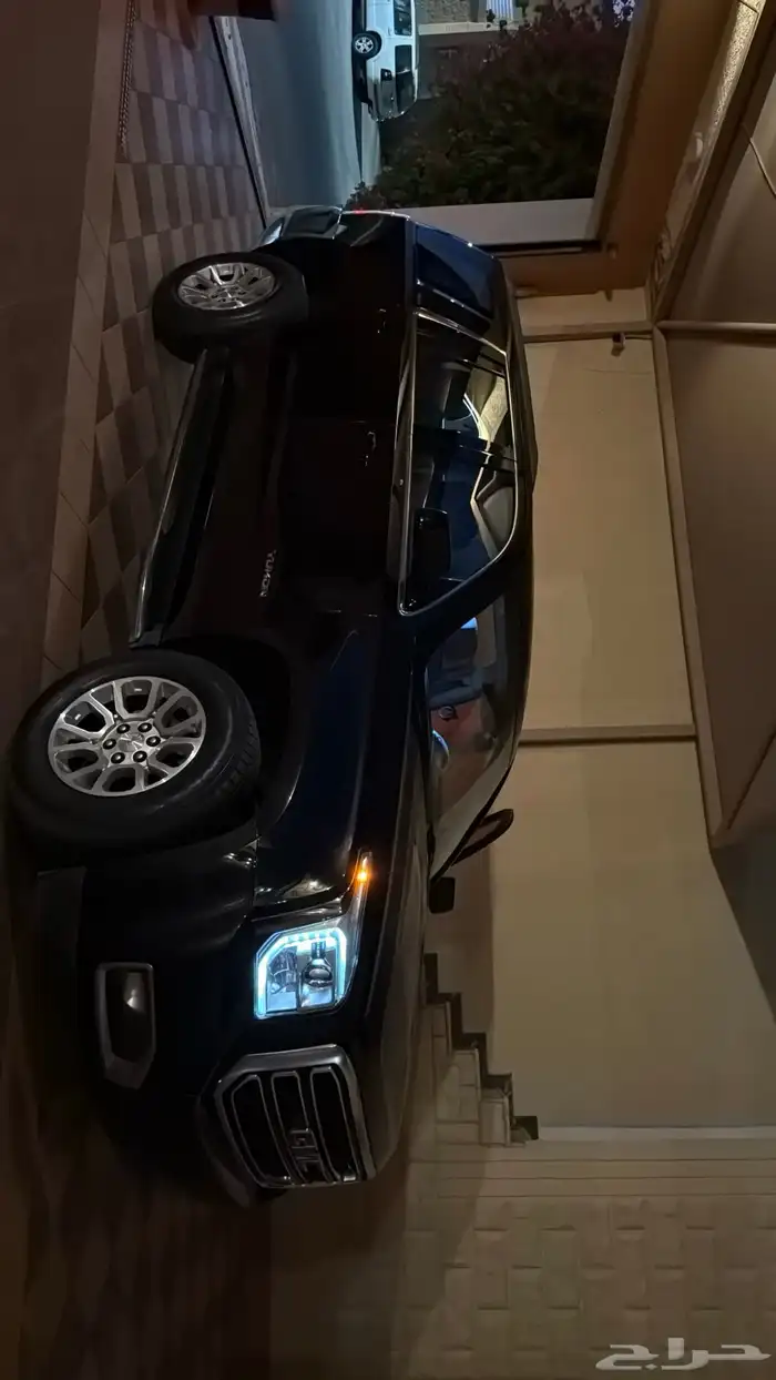 يوكن اسود نضيف 2018 1