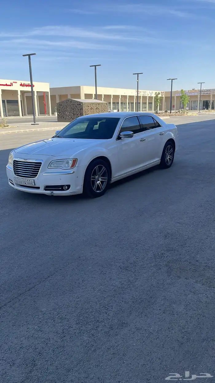 كرايزلر C300 2012 8