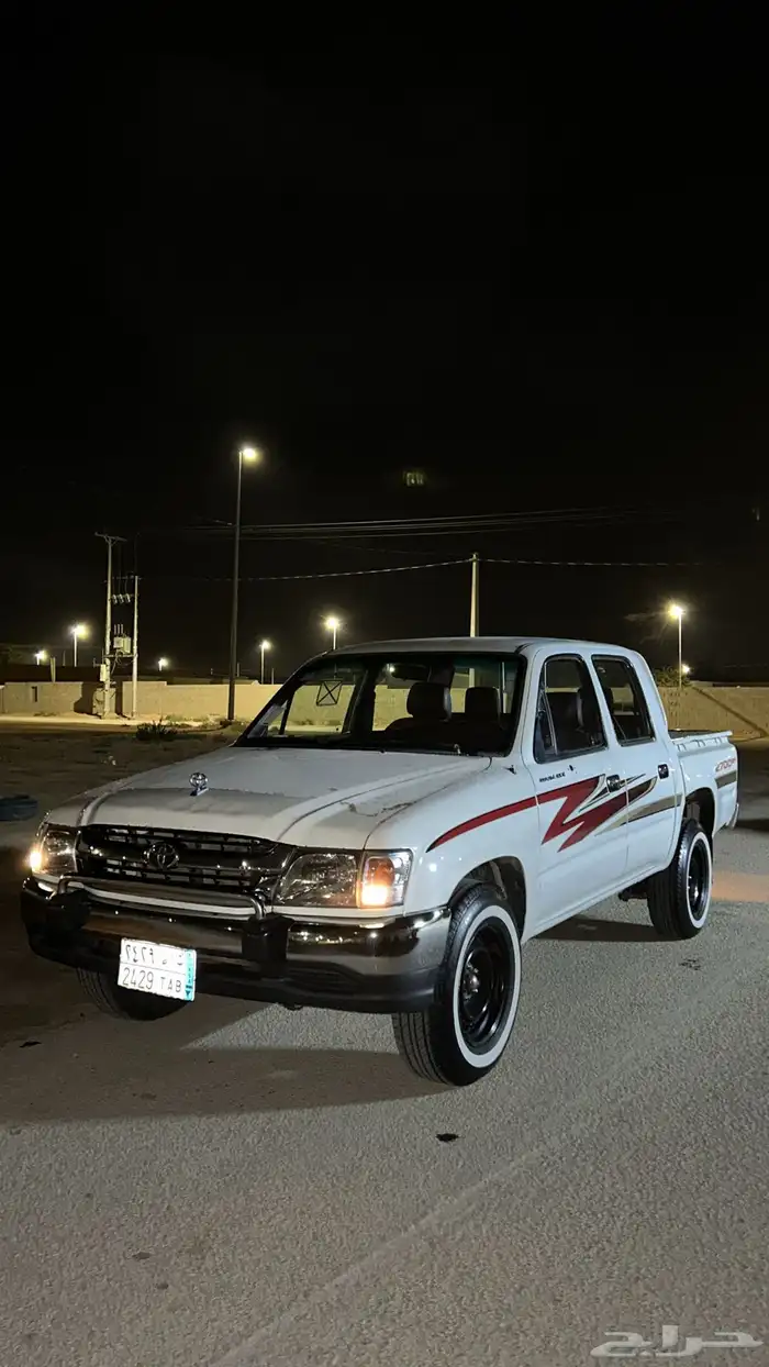 للبيع هايلوكس 2002 خليجي 11