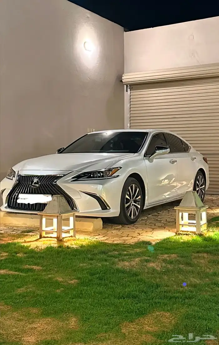 لكزس ES 2020 2