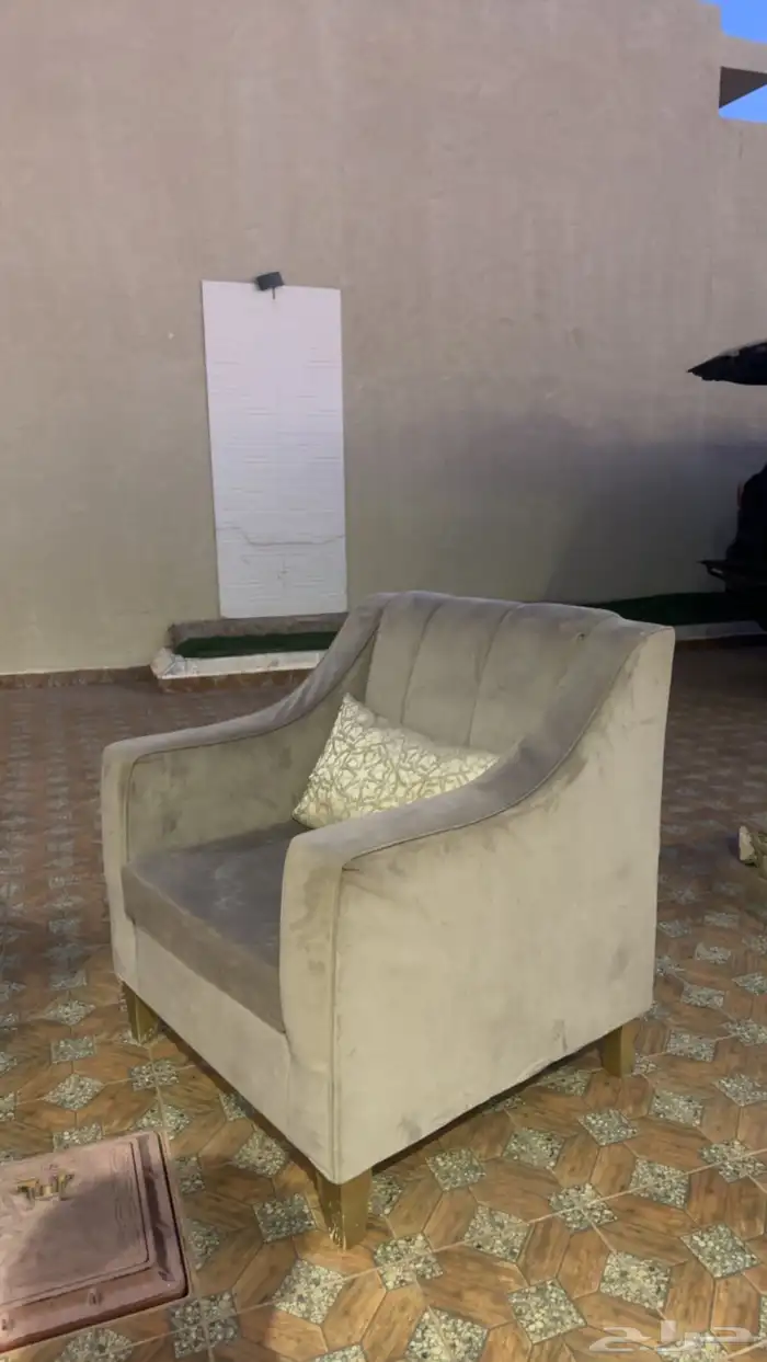 كنب مفرد حبتين للبيع 70 ريال 1