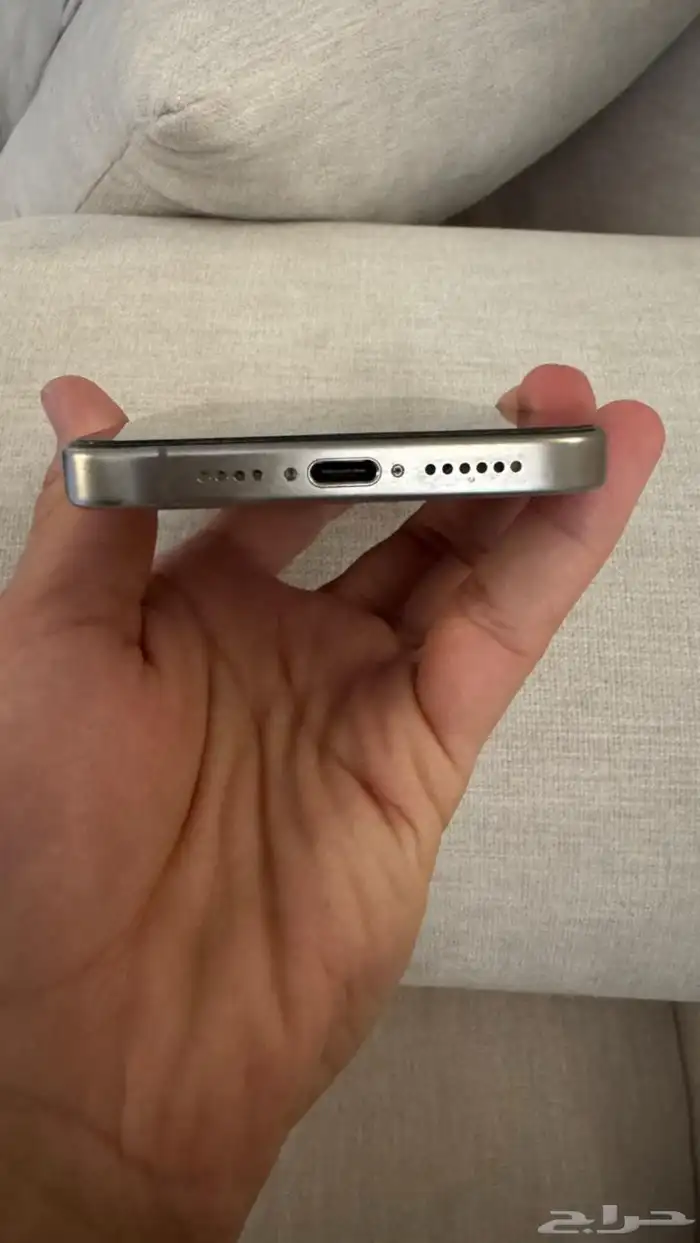 للبيع ايفون 15 برو ماكس 4