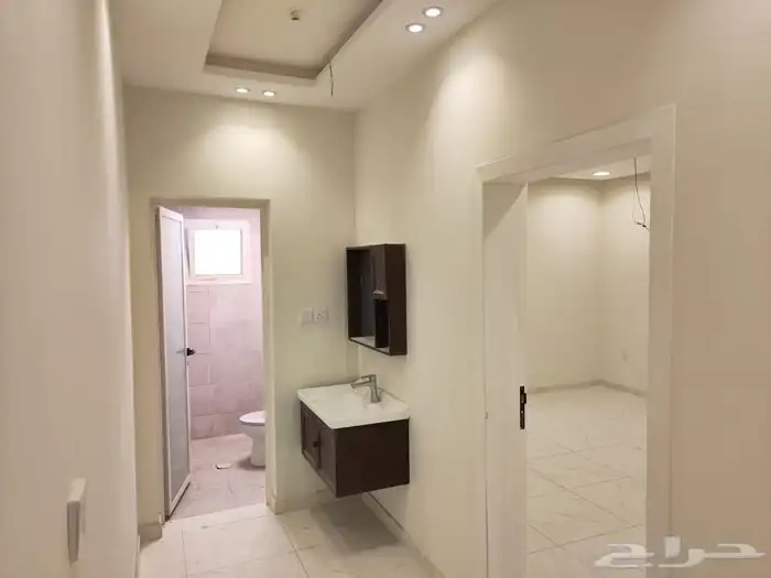 شقة للايجار بمدخلين في الفردوس 6