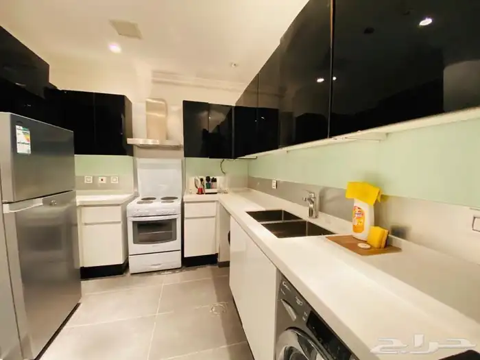 جناح فرزاتشي الفاخر برج داماك طابق 39 13